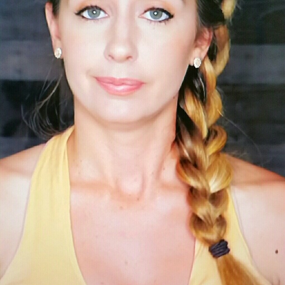 Meet your Posher, Steph - Picture 1 of 1